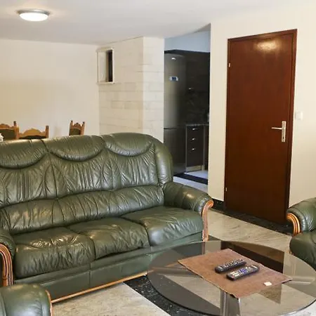 Apartamento Mirjana *