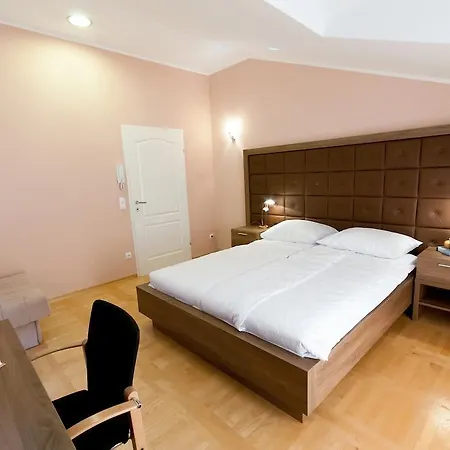 Apartmán Mirjana *